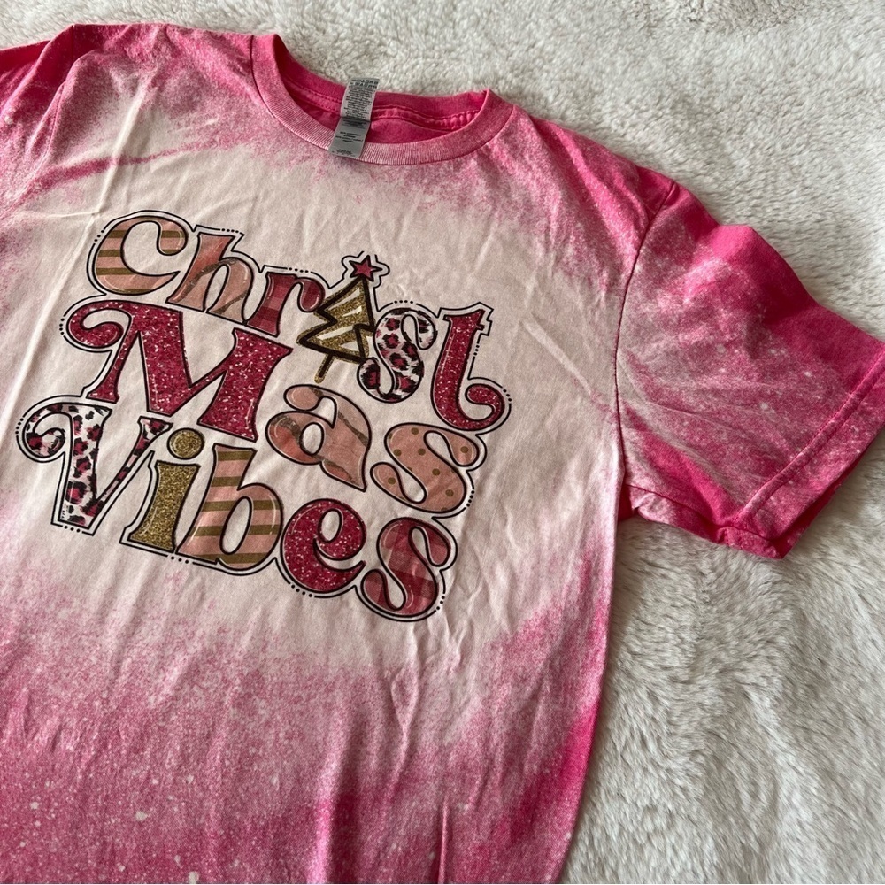 Christmas Vibes Custom Boutique T-Shirt 🎄